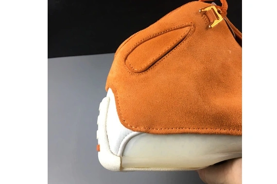  AA2494-801 AA2494-801 Jordan Orange Campfire 18 Retro 0825